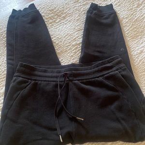 Lululemon relaxed high rise joggers